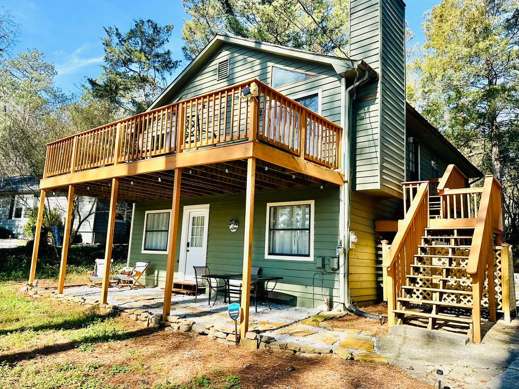 Lake House — 2 Bedroom photo 1