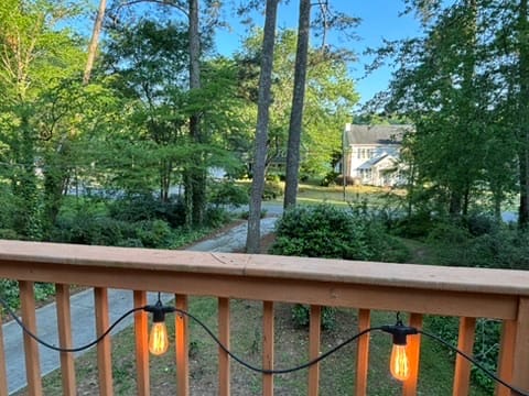 Lake House — 2 Bedroom photo 16